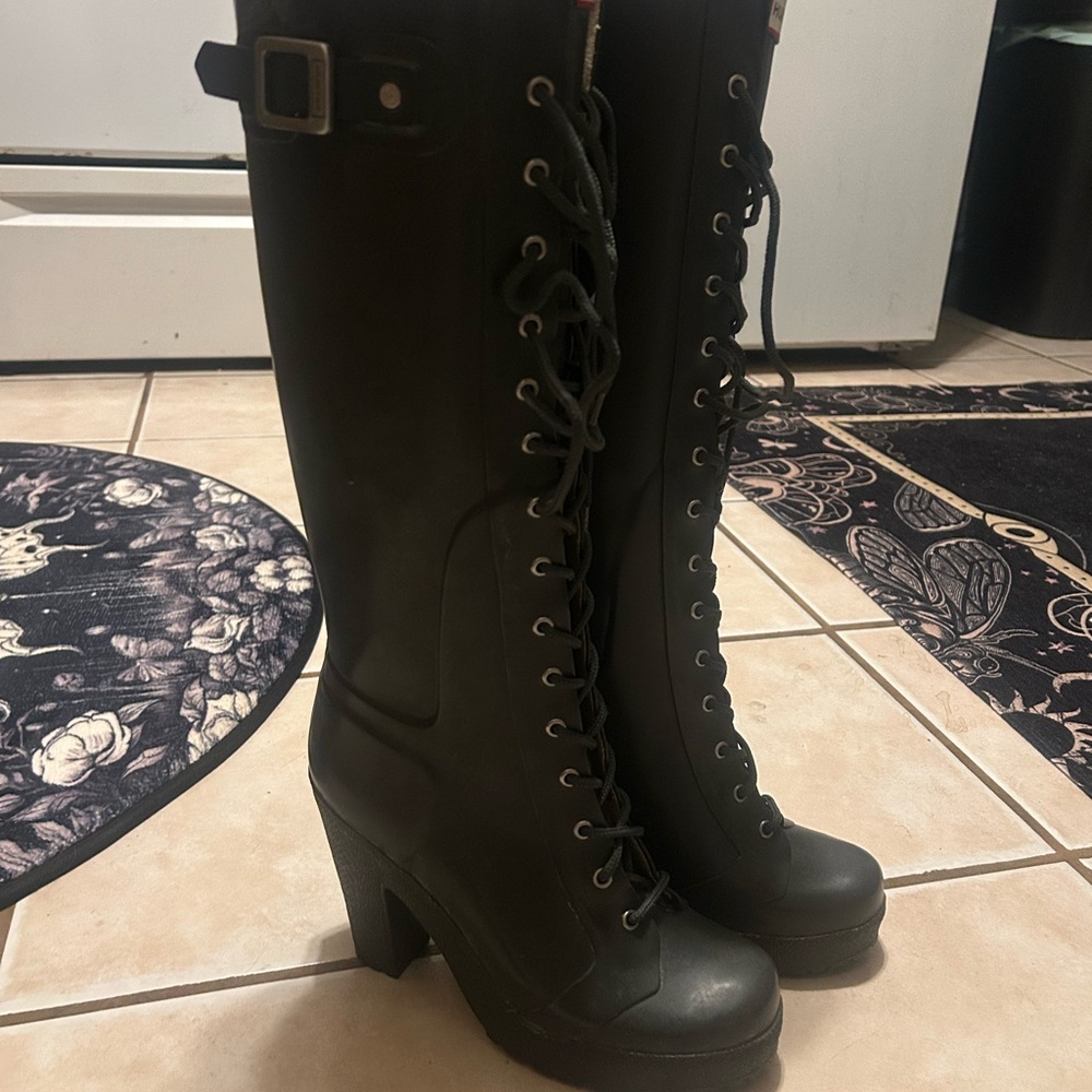RARE Hunter Heeled Rainboots NWOT
